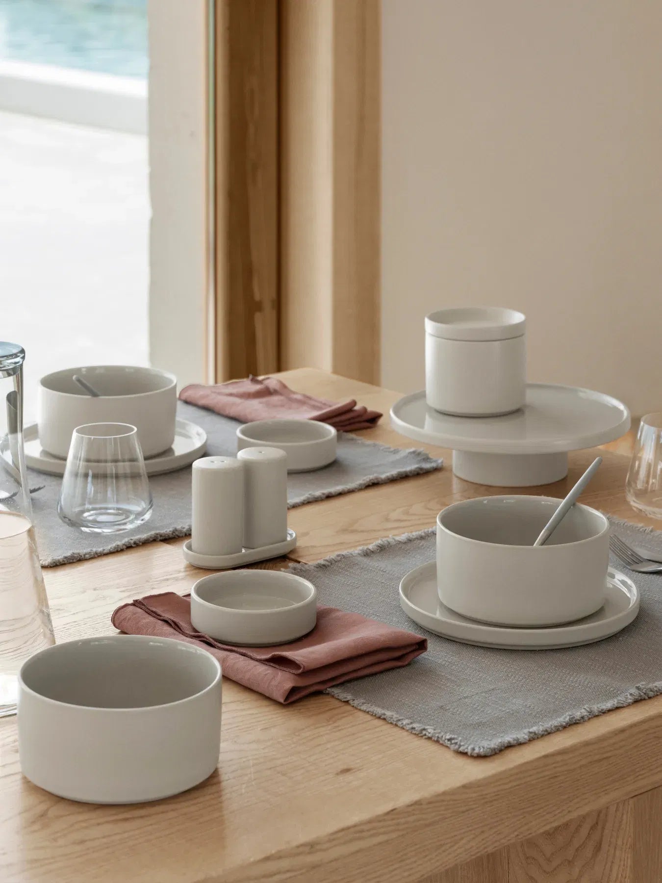 PILAR Salt and Pepper Shaker - Moonbeam