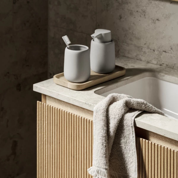 OKU Serving tray - Color Oak Size Small