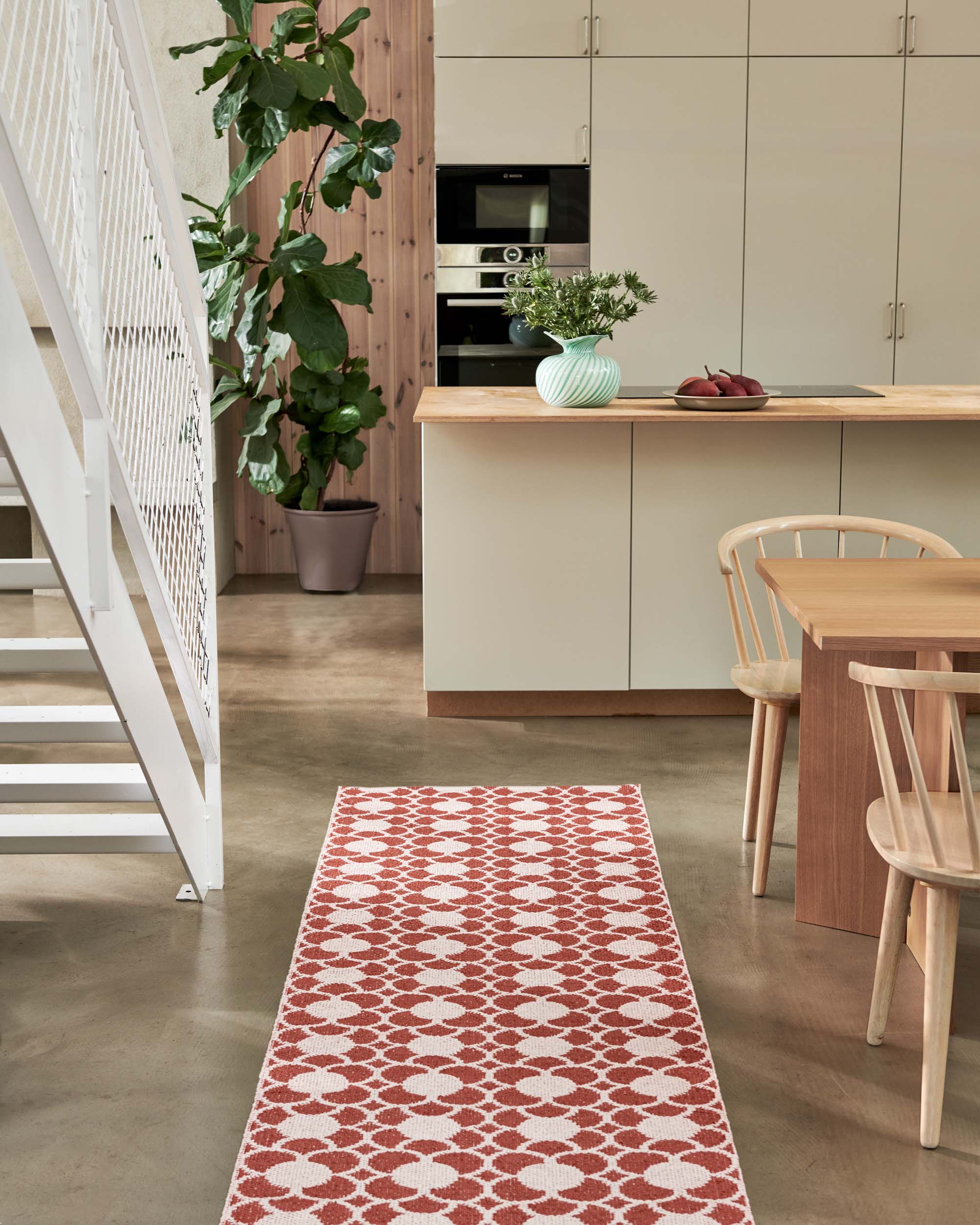 70x100cm / 2.25x3.25ft Anya RUG - Brick/ Pearl Pink