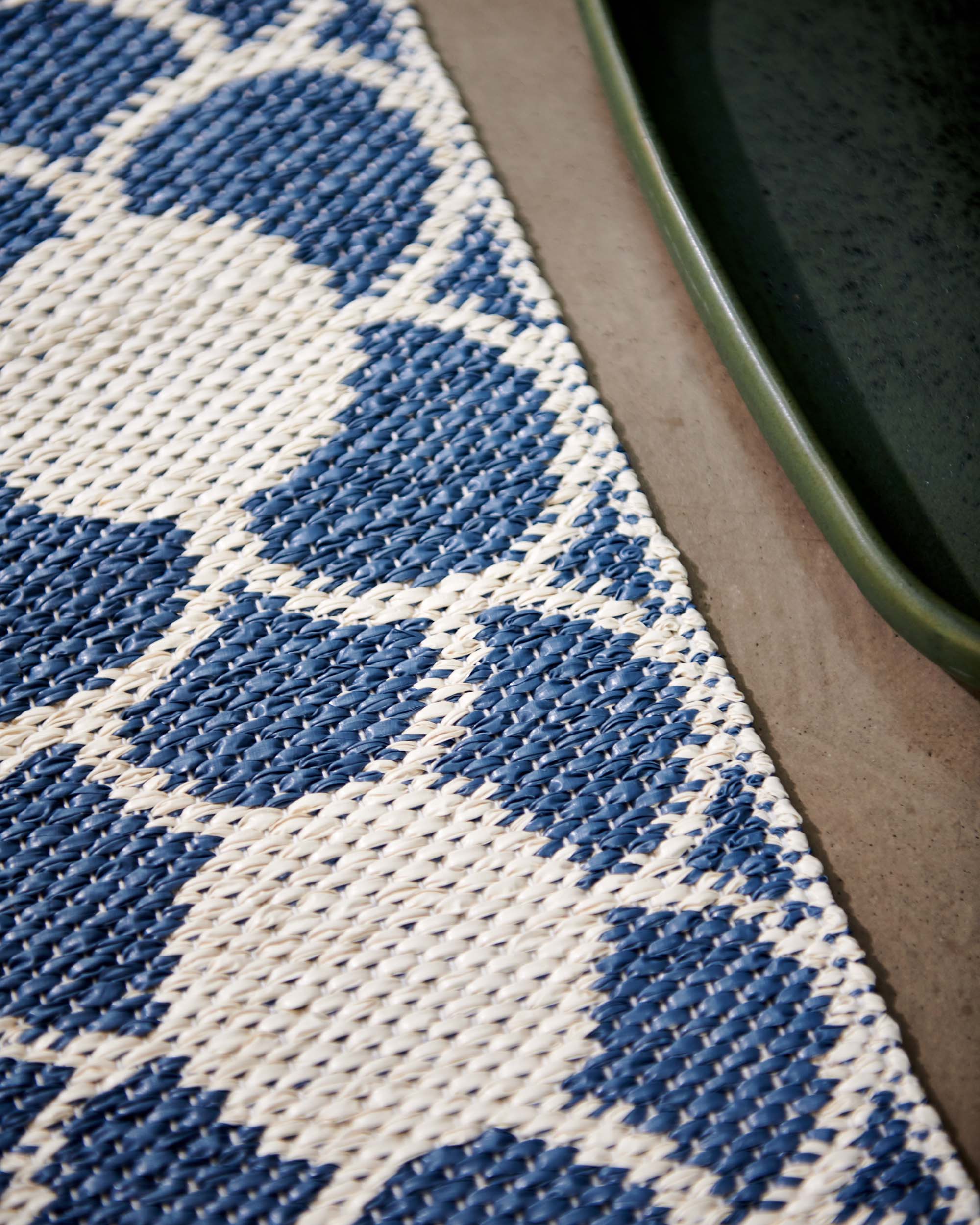 70x200cm  /  2.25x6.5ft Anya River Blue/ Vanilla