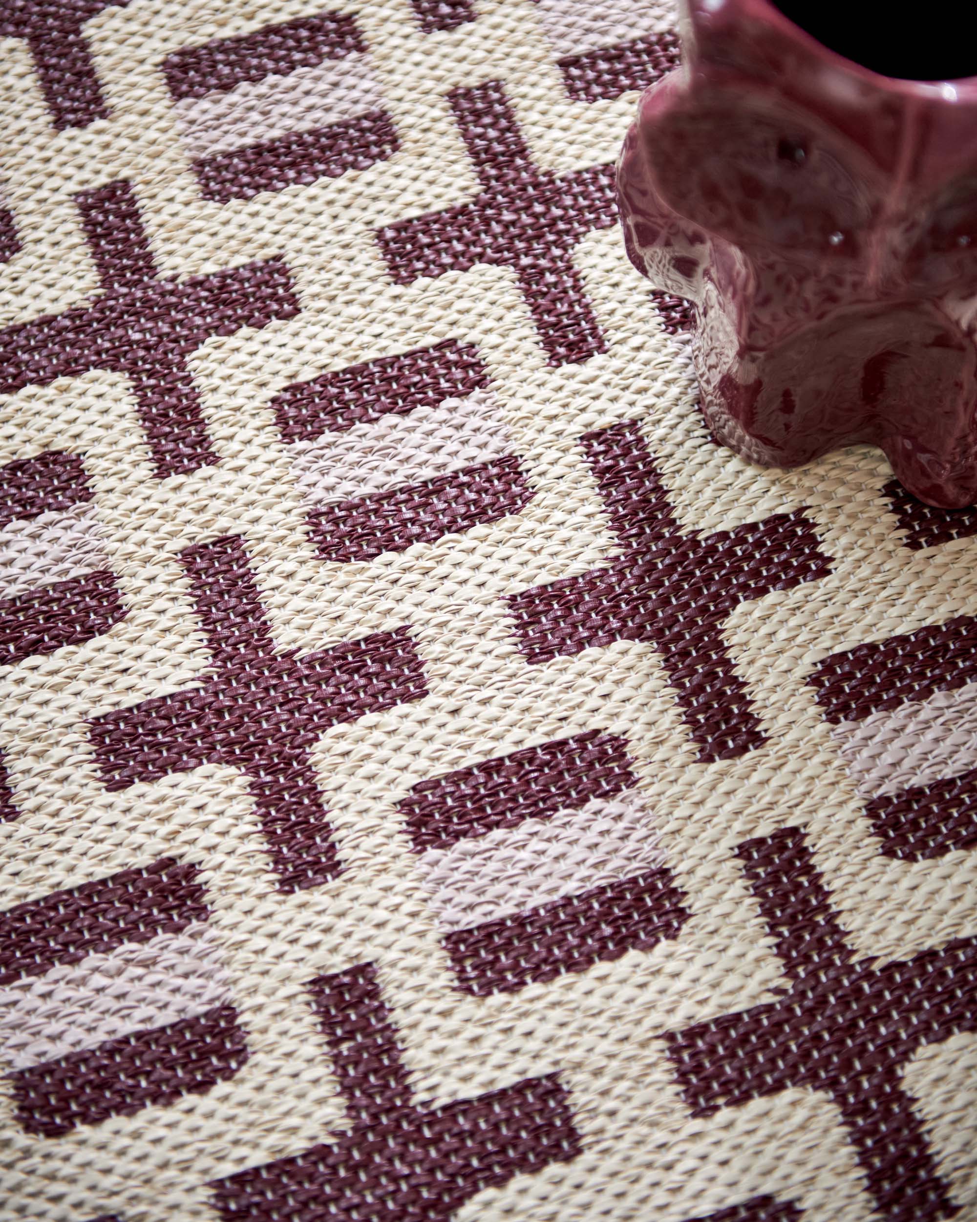 70x120 cm/2¼'x4' Tom Burgundy/ Cream / Pale Rose