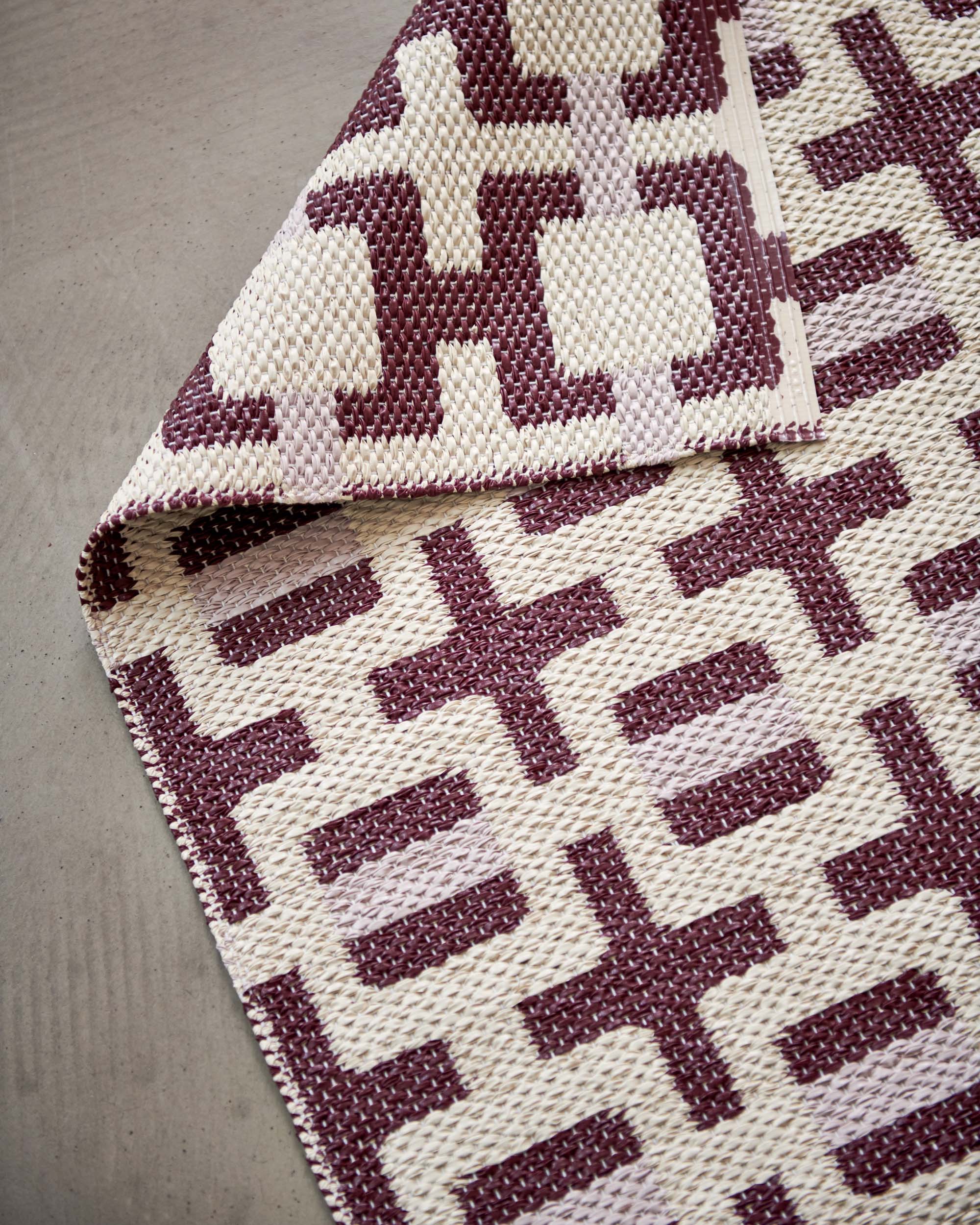 70x120 cm/2¼'x4' Tom Burgundy/ Cream / Pale Rose