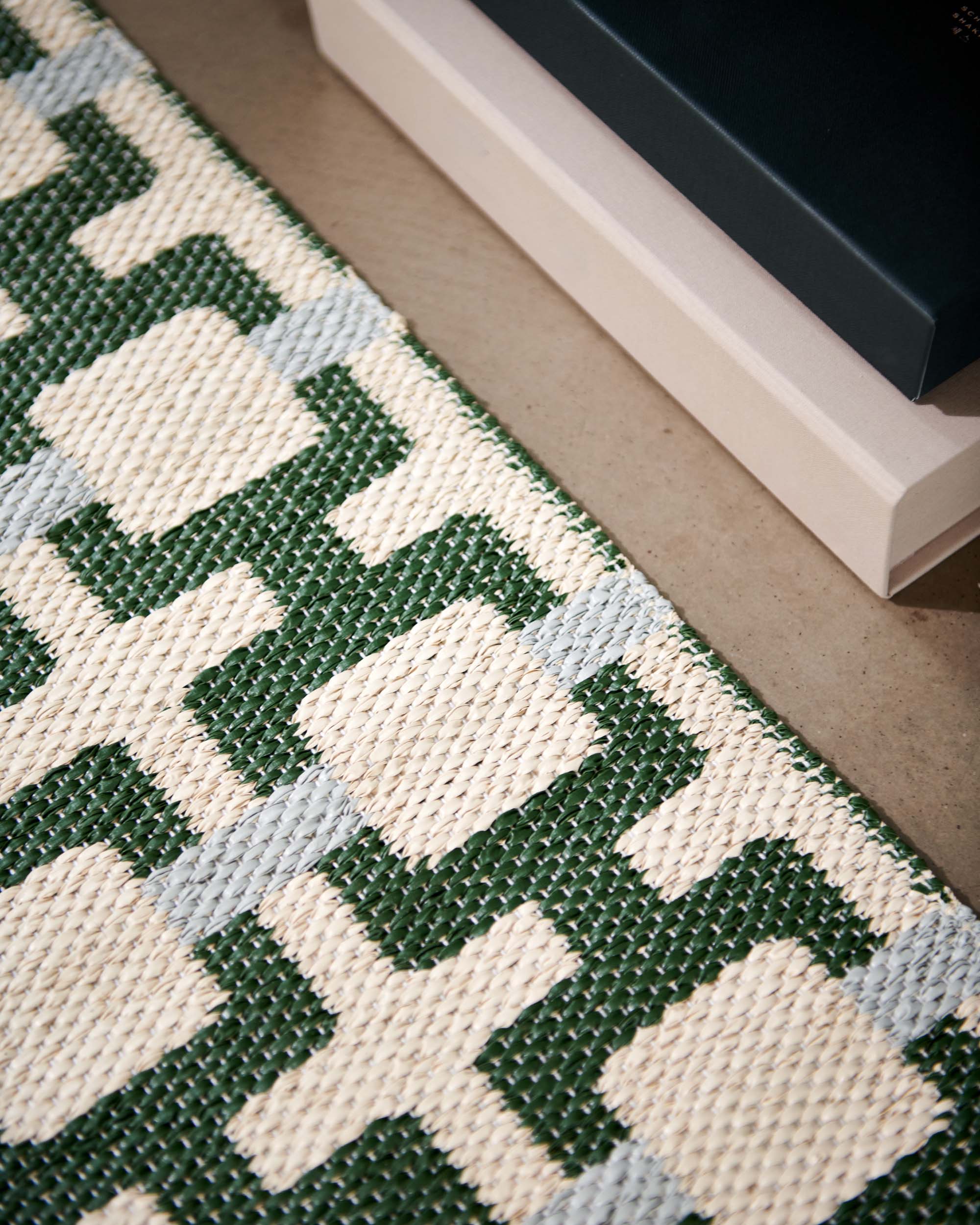 70x120 cm/2¼'x4' Leaf/Cream/sage