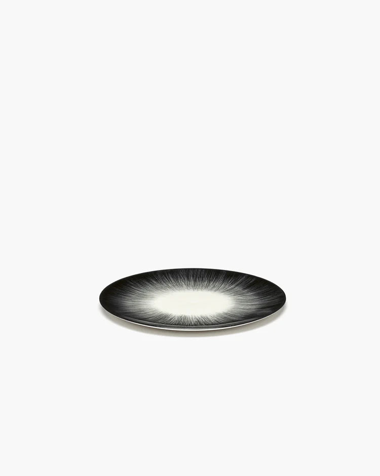 Breakfast plate white/black variation 5 Dé