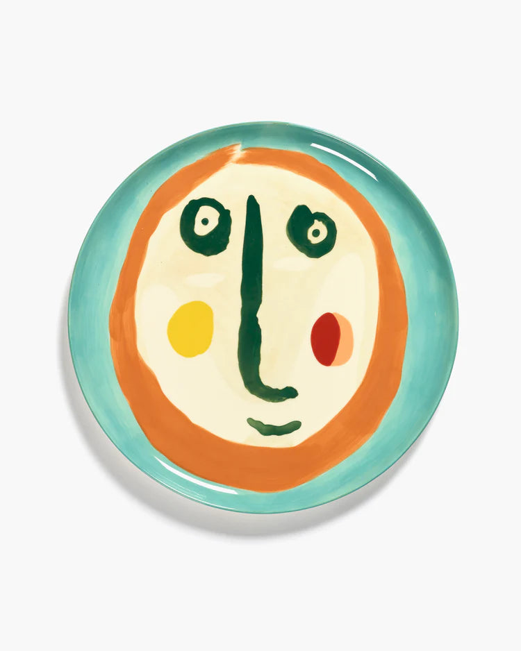Serving plate 35cm with face 2 Feast
