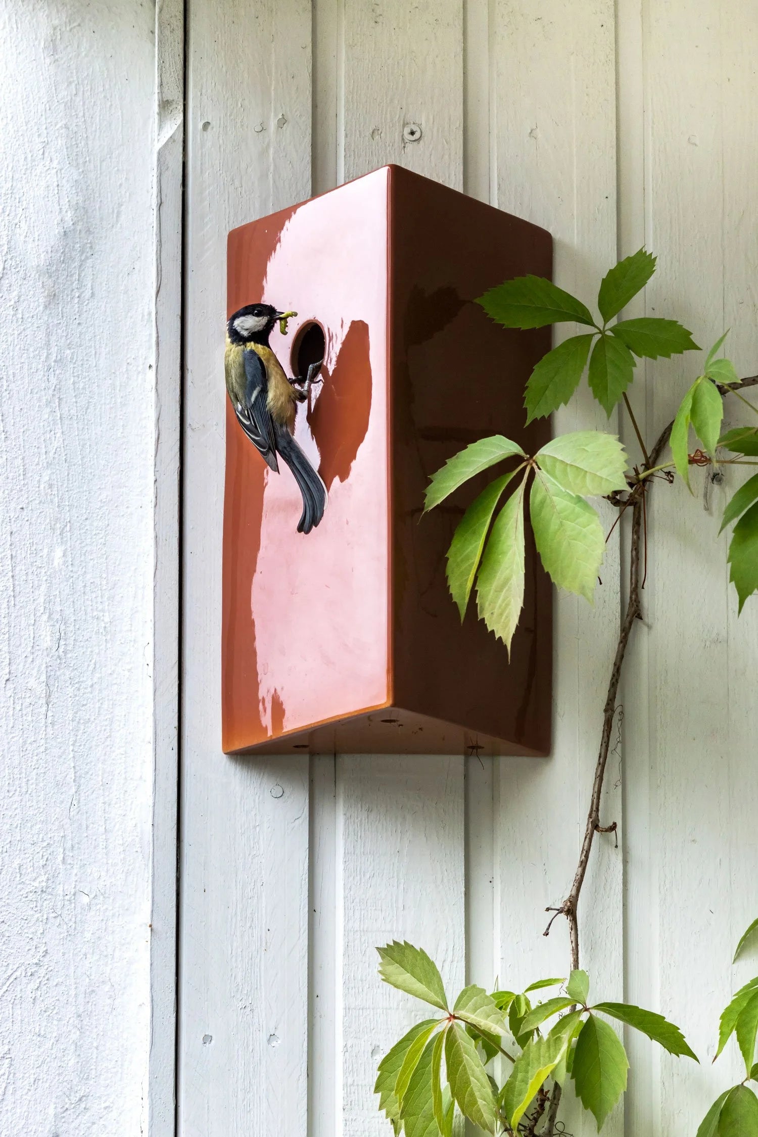 KOTI Bird house (Moss, Sand or Brick)
