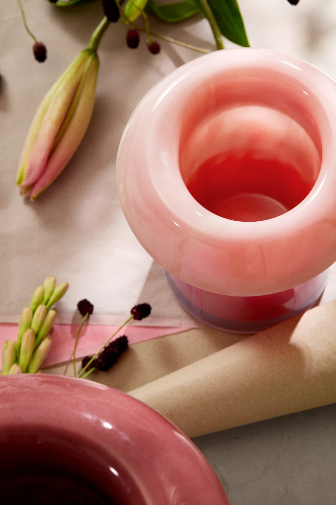 Soma Vase H22.5 cm / H8.6 in Rose Rose Terracotta