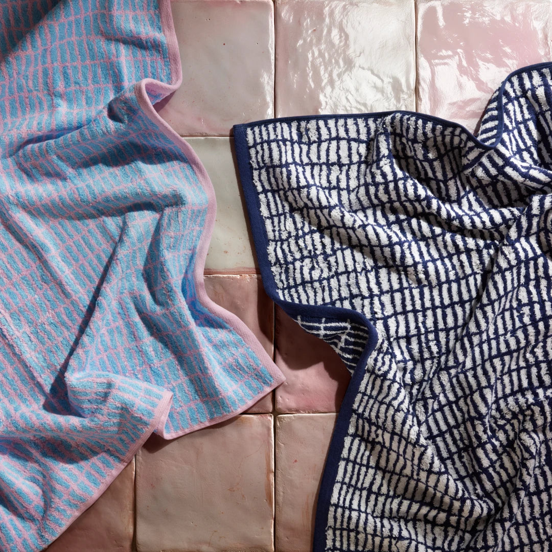 Nuance Bath Towel 70x140 cm Rose Light blue/ Rose