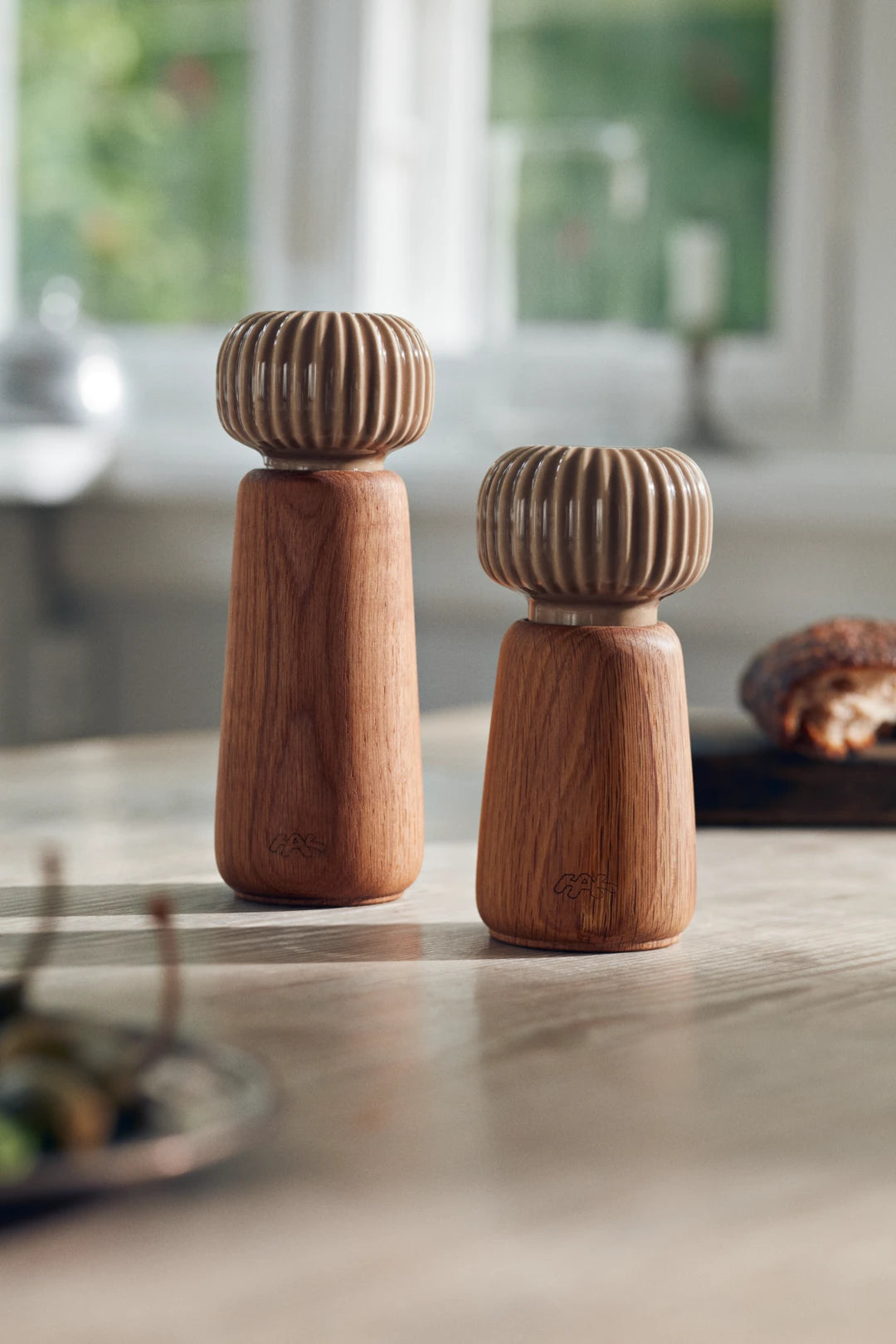 Hammershoi Grinder H18 cm Brown