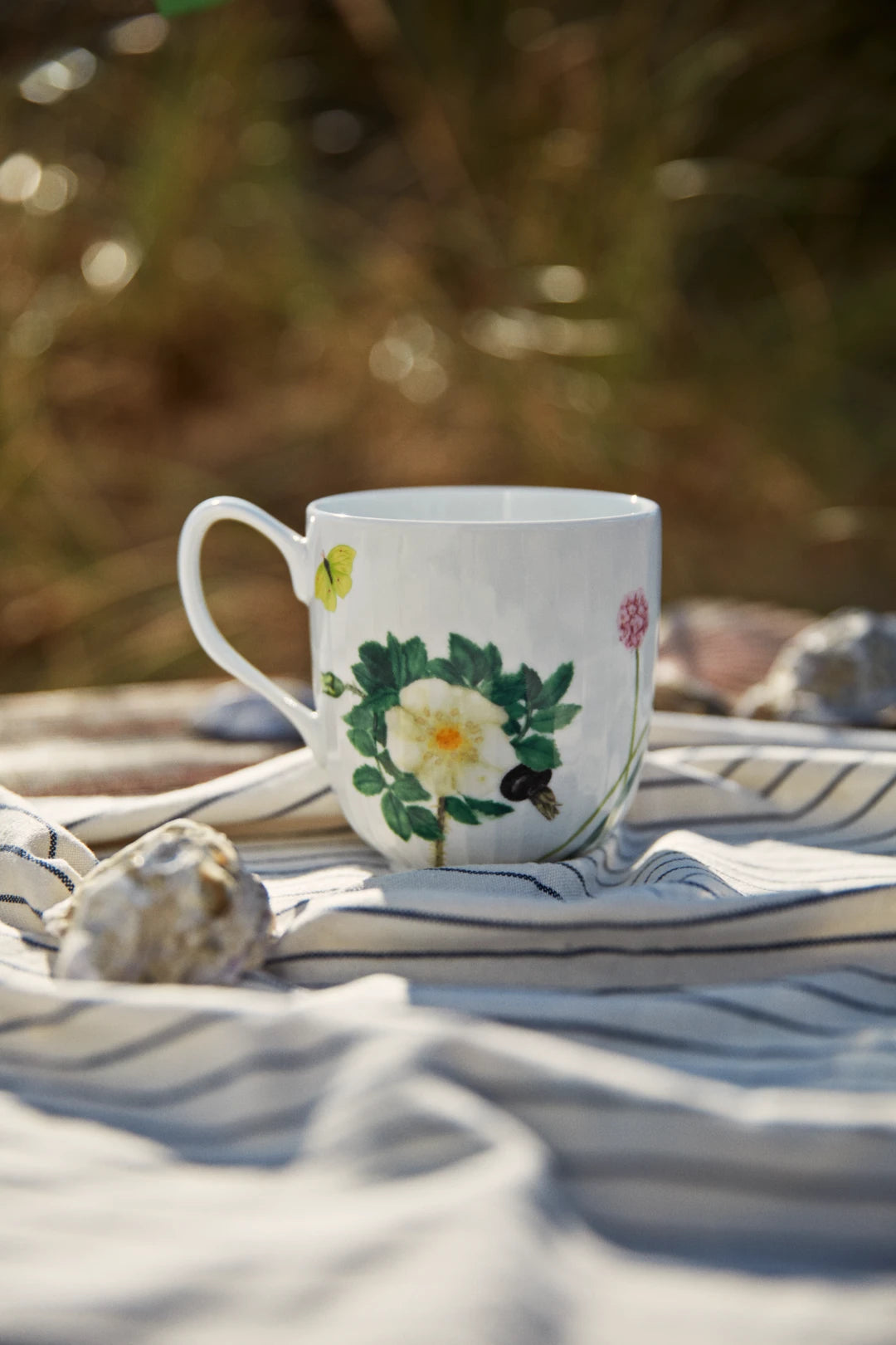 Hammershøi Summer Mug 33 cl Coastal Flower