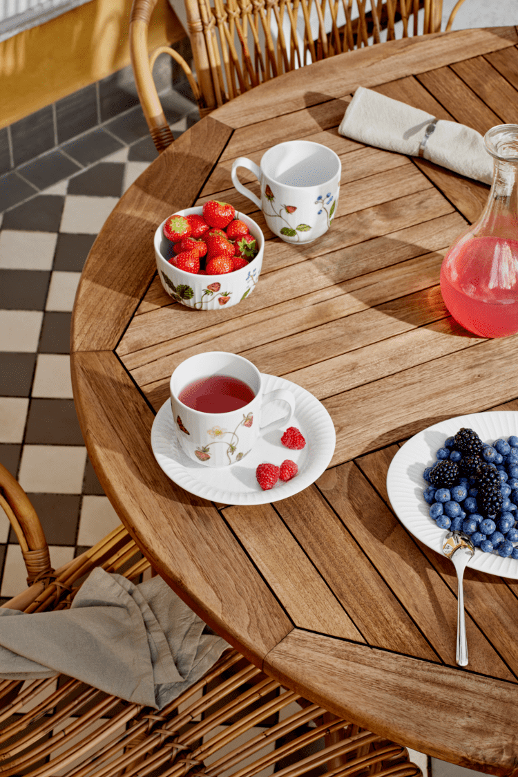 Hammershøi Summer Mug 33 cl - Summer Berries