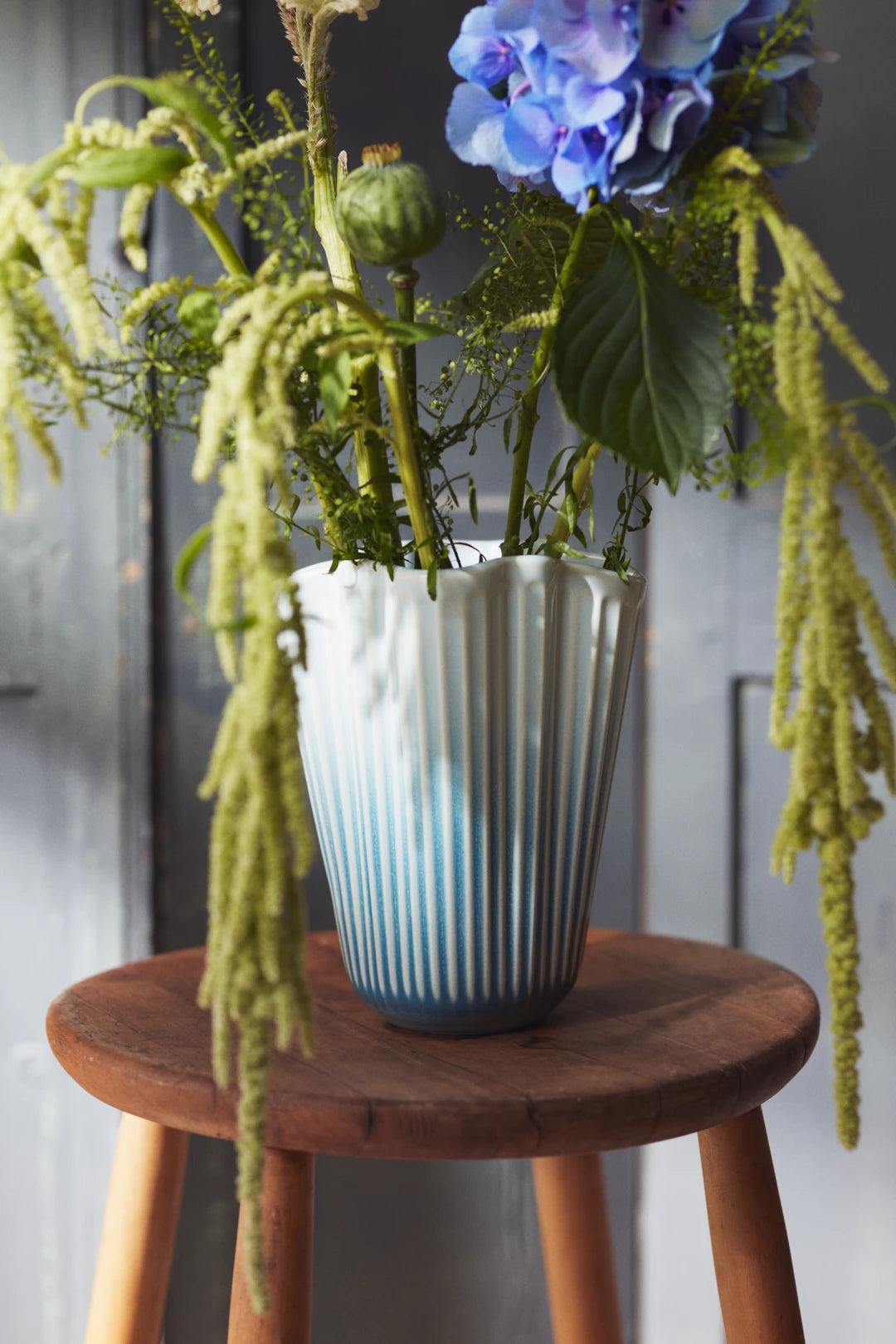 Hammershøi Unfold Vase H20.5 cm blue