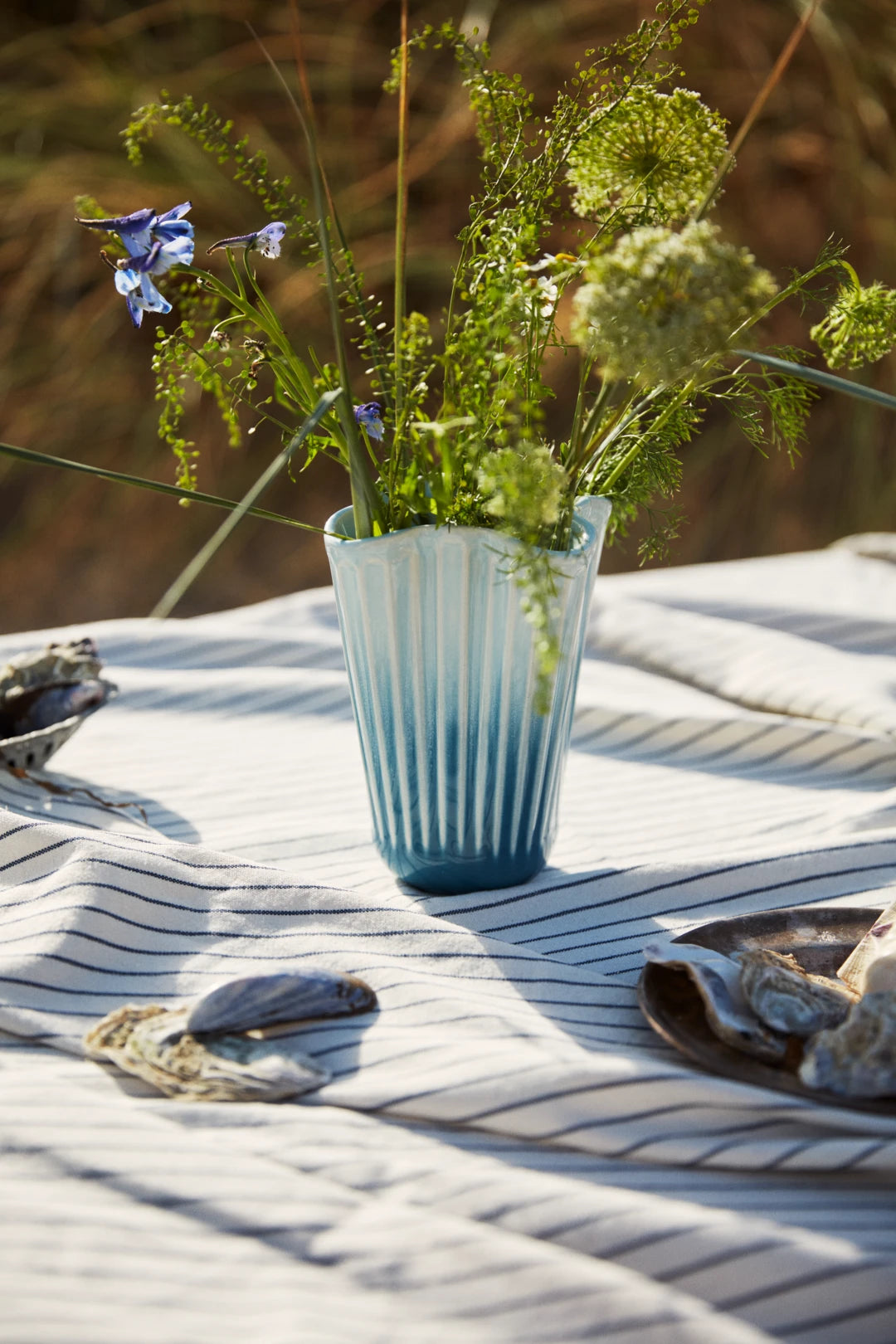 Hammershøi Unfold Vase H20.5 cm blue
