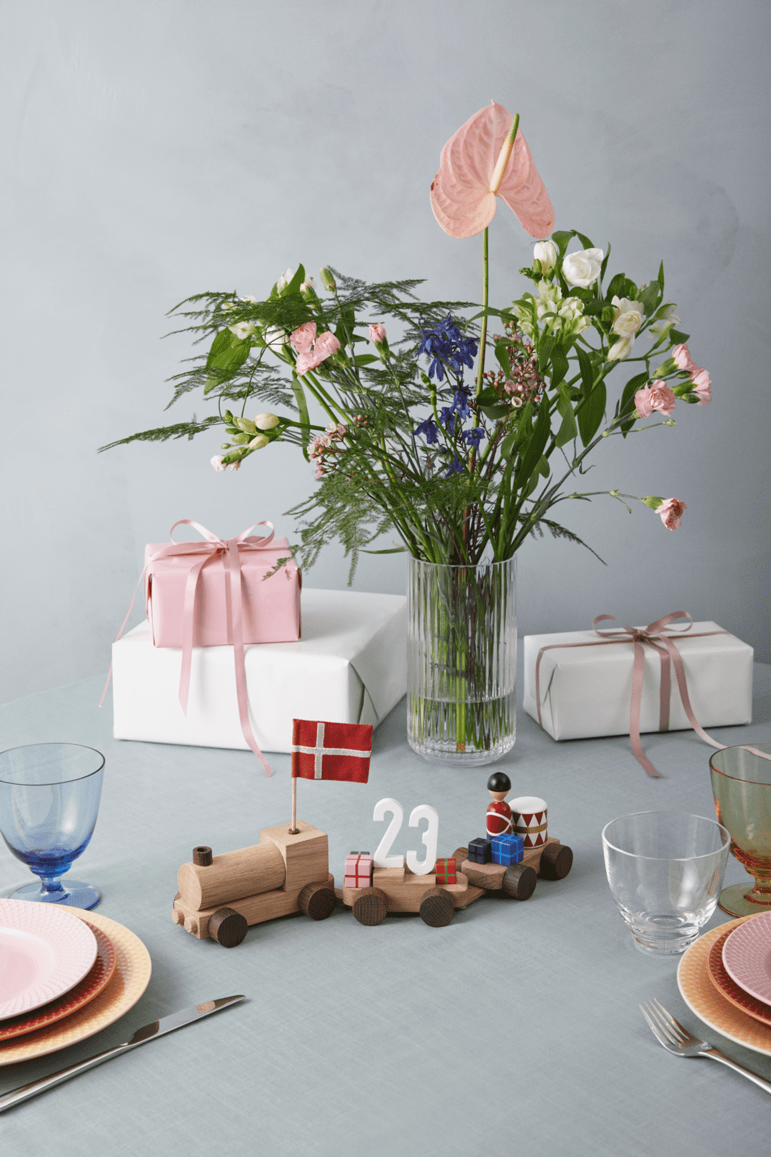 Birthday train Danish oak/smoked oak