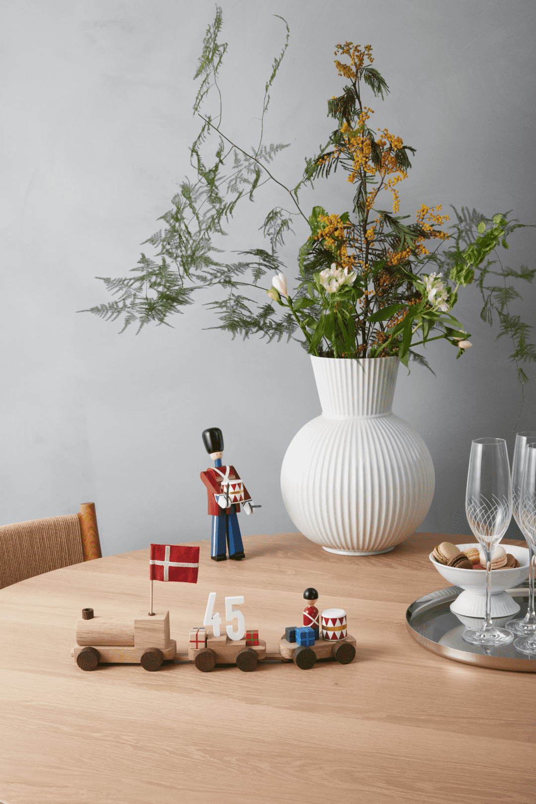 Birthday train Danish oak/smoked oak