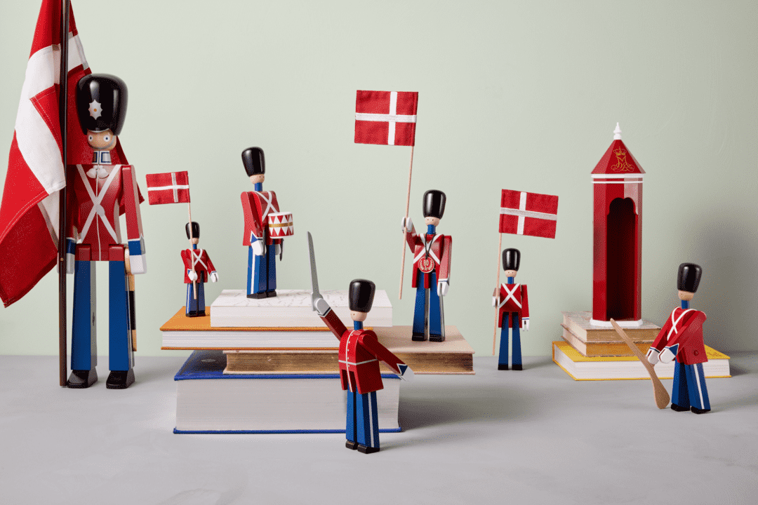 Kay Bojesen wooden Figure Guardsman Standard bearer Small 29.5cm