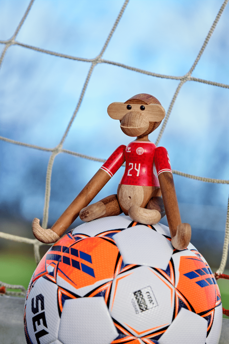 Monkey X DBU Man Monkey 2024 Small Teak/Limba