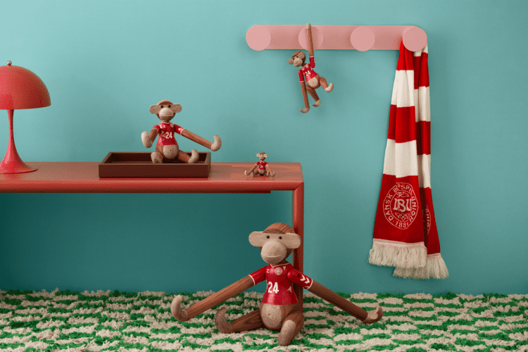 Monkey X DBU Woman Monkey 2024 Small Teak/Limba