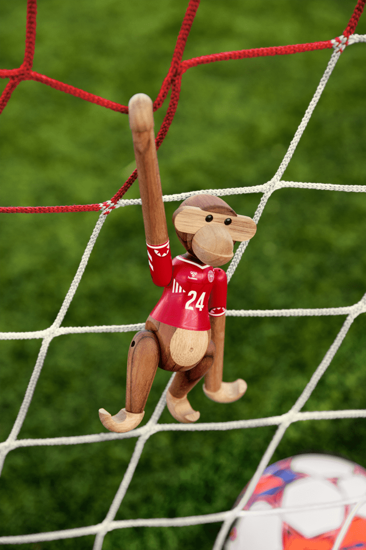 Monkey X DBU Woman Monkey 2024 Small Teak/Limba