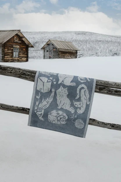 KISSANPÄIVÄT towel 46x70cm 5/white-blueberry