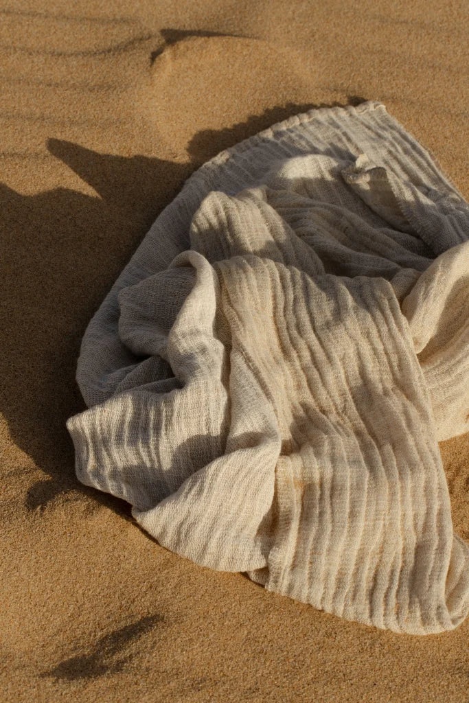 NYYTTI towel 95x180cm  68/white-olive