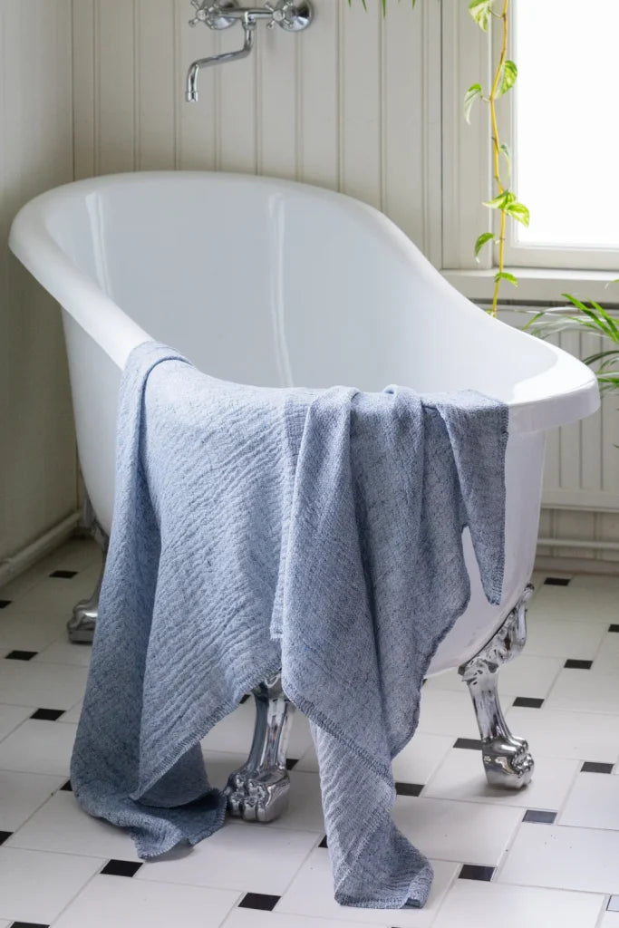 NYYTTI towel 95x180cm  68/white-olive
