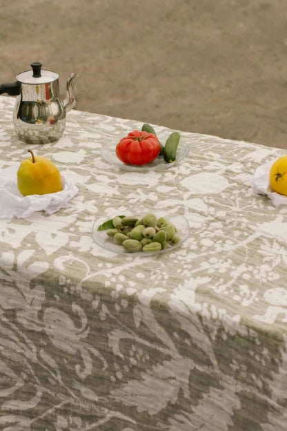VILLIYRTIT tablecloth / bed cover -4/white-olive, 150 x 200 cm