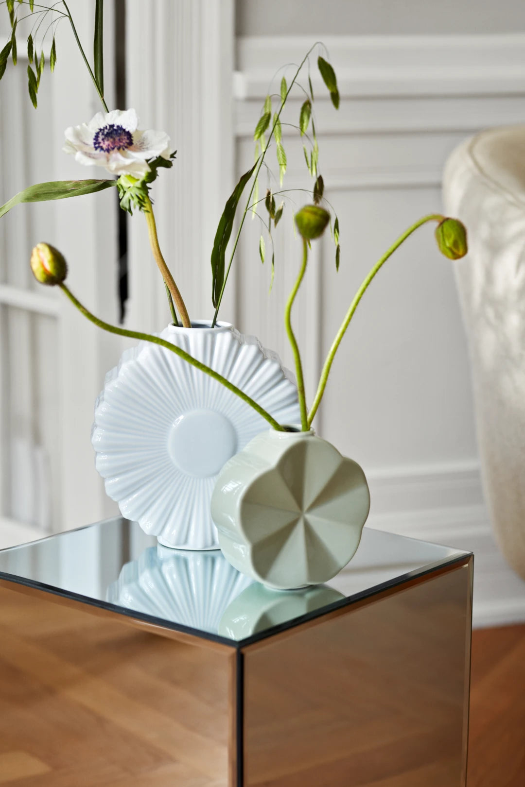 Flower Vase Daisy H21 cm white porcelain