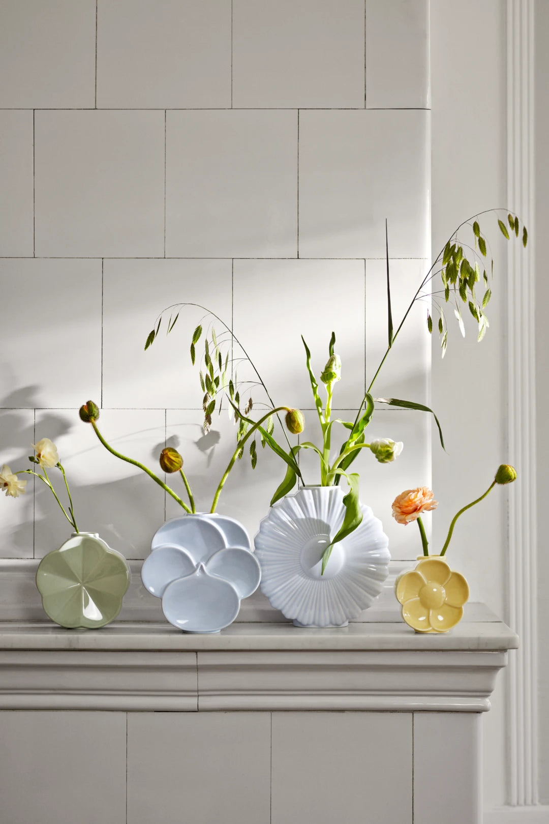 Flower Vase Daisy H21 cm white porcelain