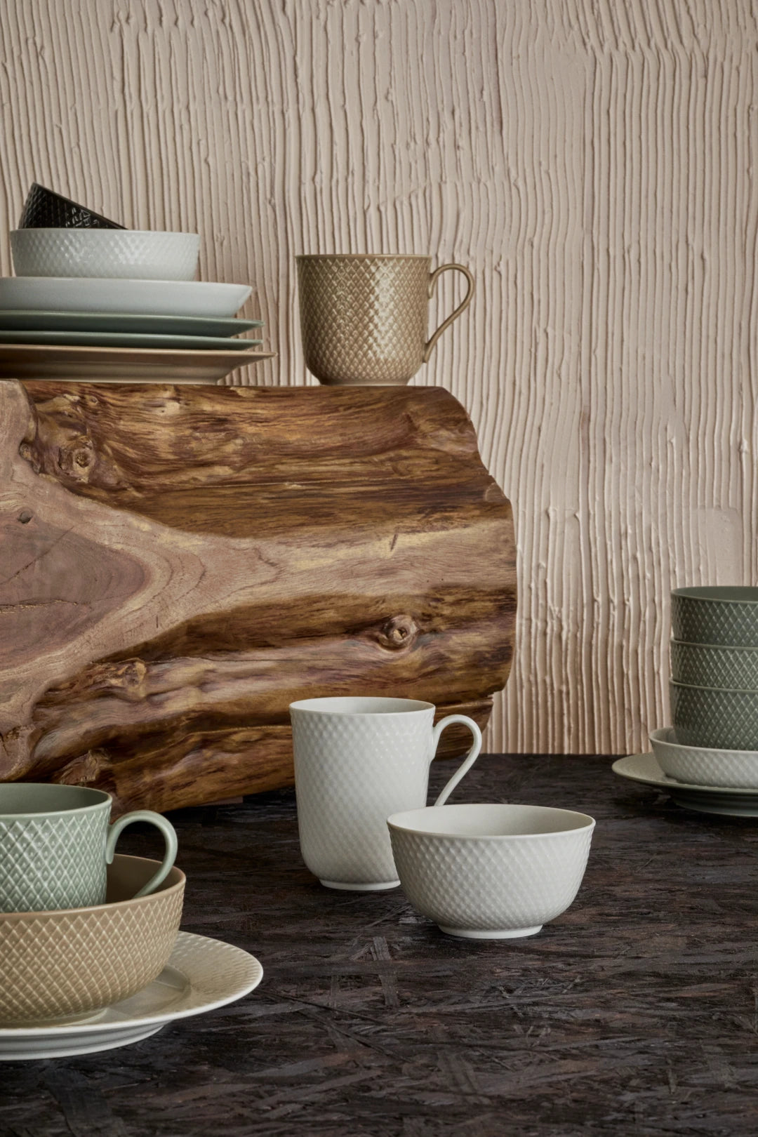 Rhombe Earth Mug with handle 39 cl Moss Green