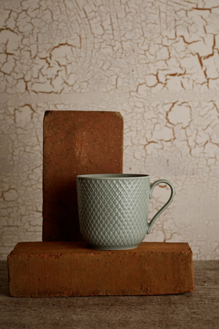 Rhombe Earth Mug with handle 39 cl Moss Green