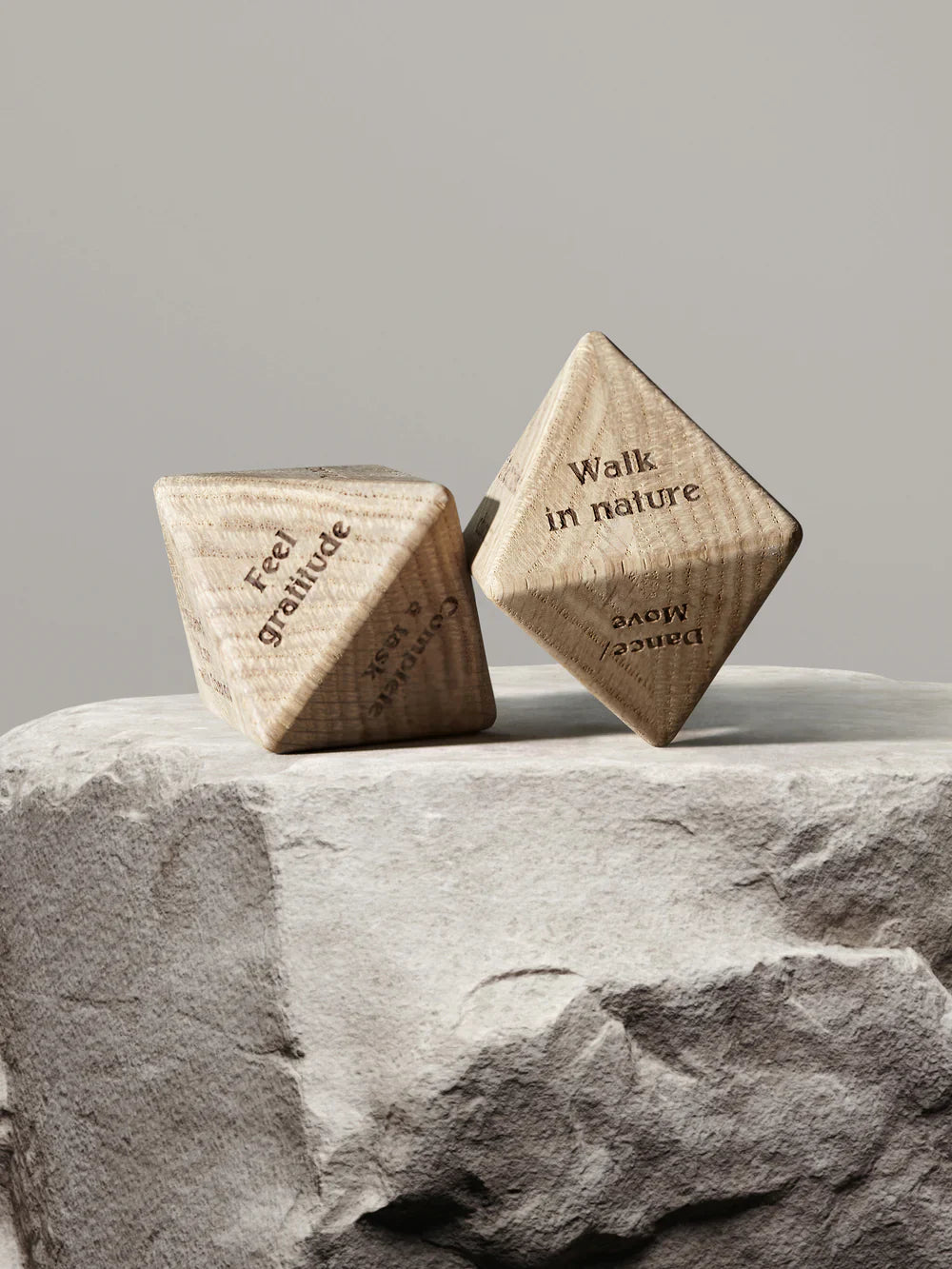 ChiCura Mindfulness Wooden Dice CC1