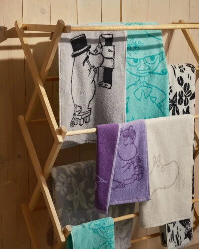 Moomin hand towel 30x50cm / 12x19.7in Snufkin mint