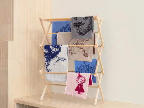 Moomin hand towel 50x70cm / 20x27.5in Stinky offwhite