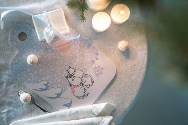 Moomin Cutting & Serving Board Let it Snow  21x30cm
