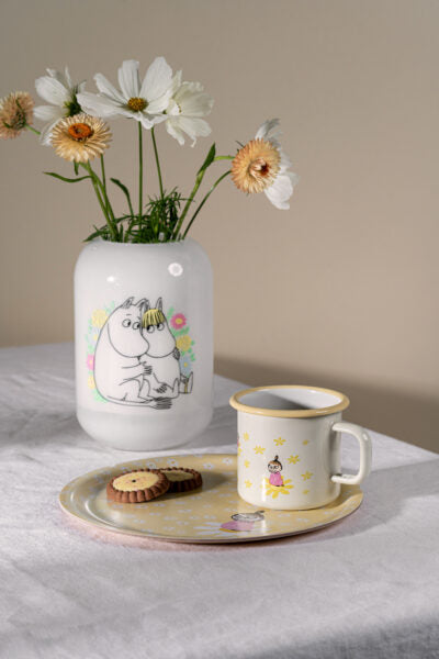 Moomin enamel mug Flowers 5,5dl