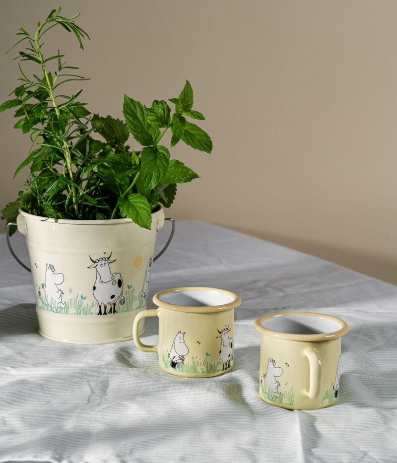 Enamel mug 2,5dl Moomin, Meadow