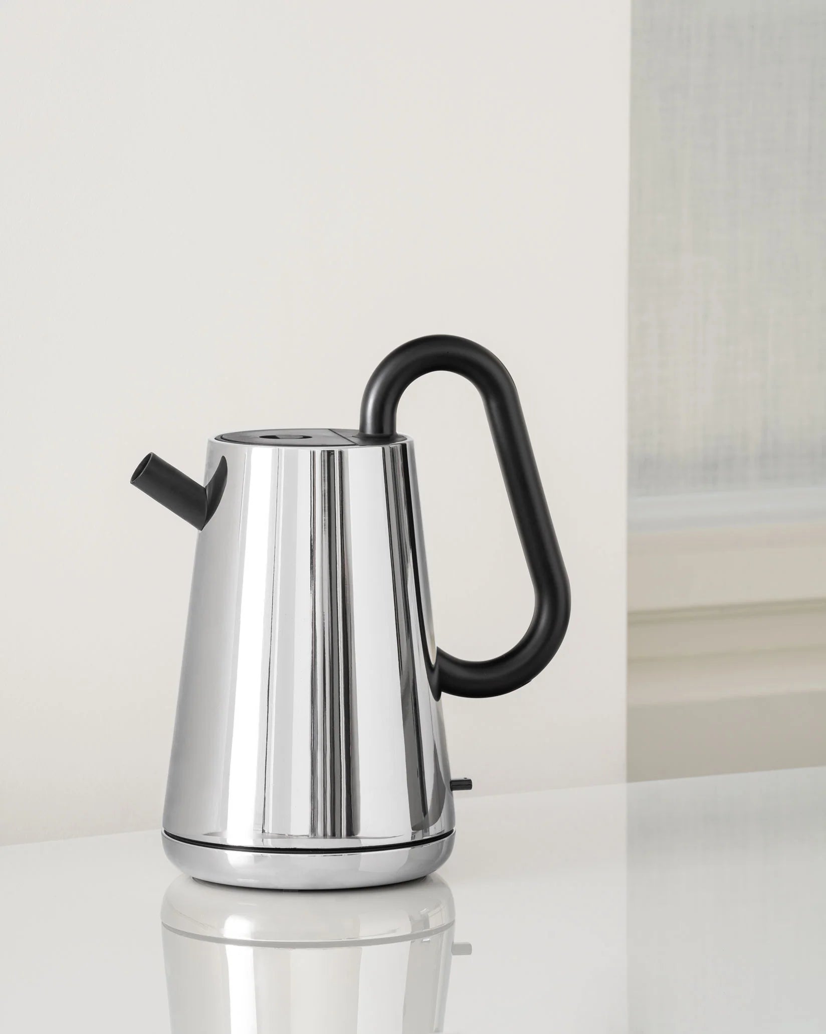 NE01 B/USA Toru Electric kettle