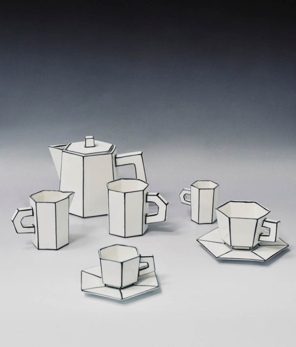Tea Pot White/black Carte Blanche
