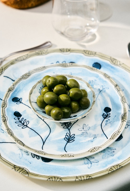 Midnight Flowers Plate Small Mirtillo Tea