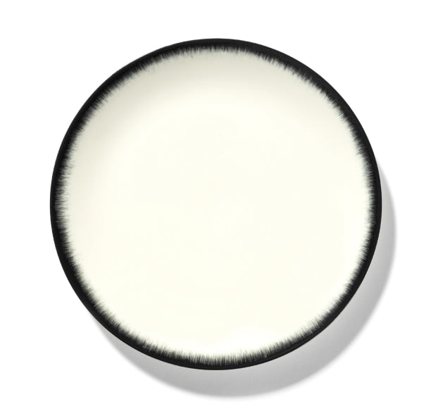 Ann Demeulemeester plate 24 cm L PLATE L WHITE / BLACK 3