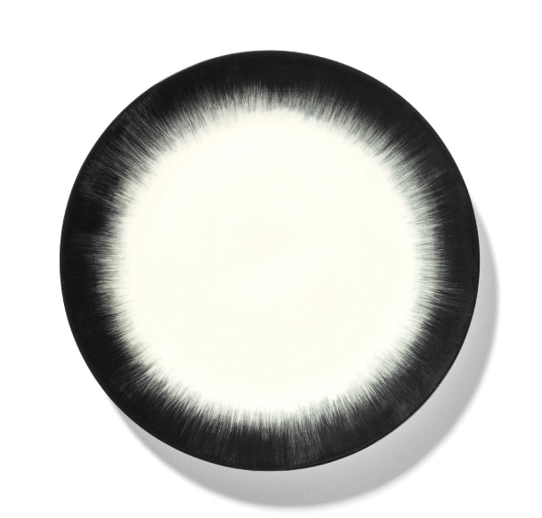 Ann Demeulemeester plate 24 cm L PLATE L WHITE / BLACK 4
