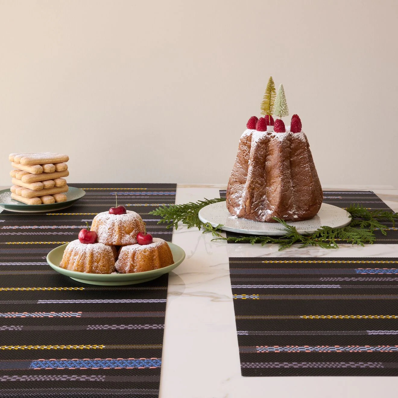 Appliqué Table Runners - Nero