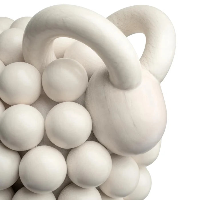 Pikkupässi sculpture, white