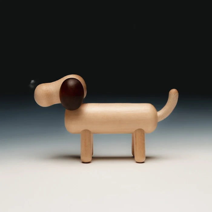 Dog sculpture, 7,5 cm, varnished wood and brown