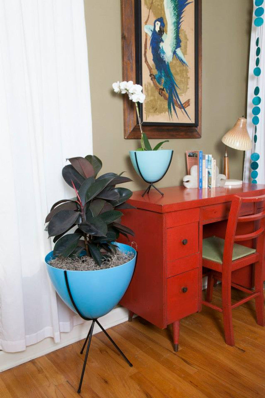 Fiberglass bullet planter (3 heights x multiple colours)