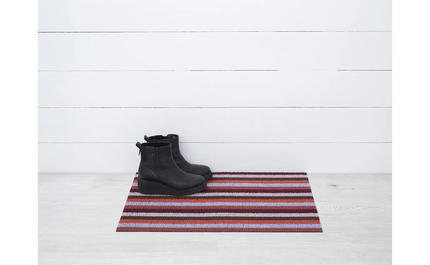 Shag Utility Mat Even Stripe -Berry 24"x36"