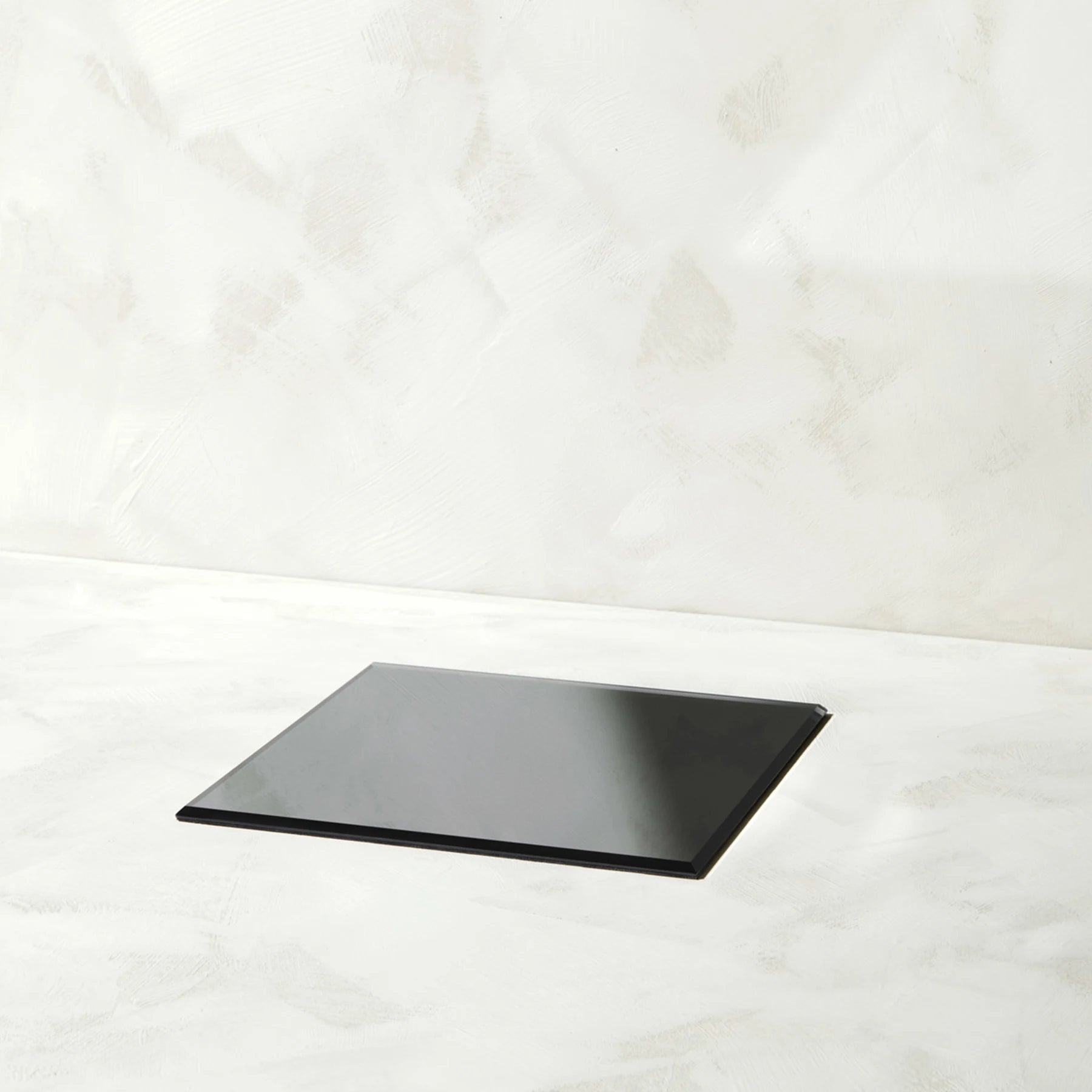 STOFF glass base (square), smoked black