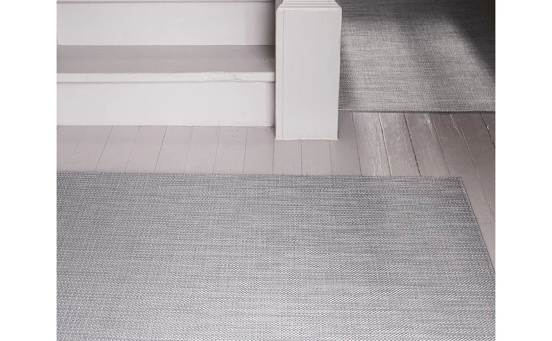 96x120 Woven Floor Mat Basketweave Silver White