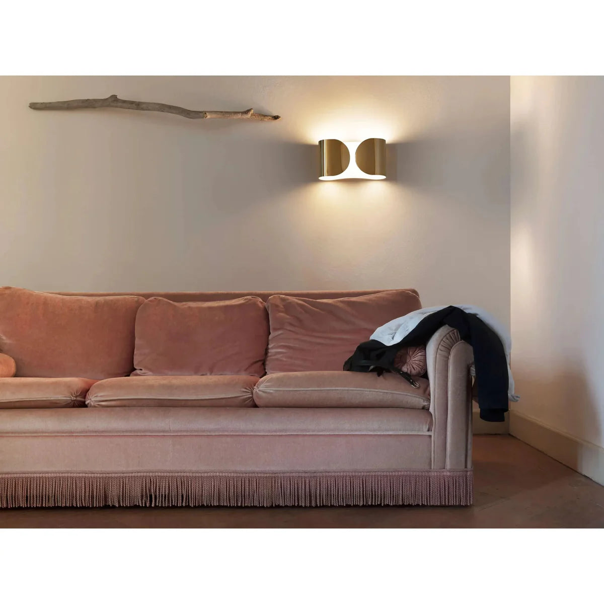 FU746009 Foglio Wall Light